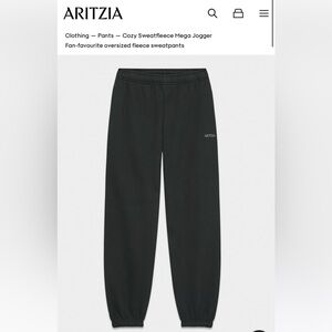 Aritzia TNA Cozy sweatfleece mega soft black joggers NWT